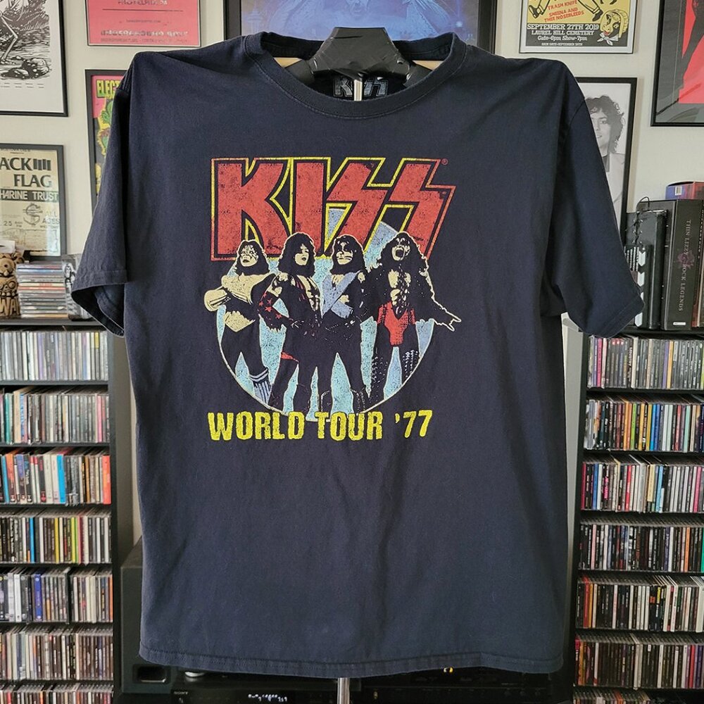 KISS World Tour '77 T-Shirt Vintage Retro-Style LOVE GUN Size Large